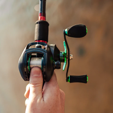 Exciting fishing escapes™ Baitcast Reel